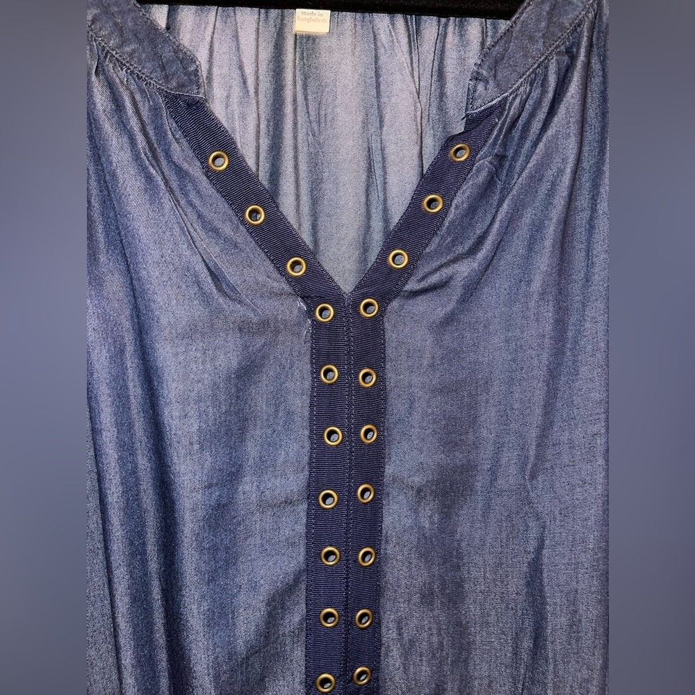 CATO Women’s Size 22/24 3/4 Denim Butterfly Sleeve Blouse - Picture 4 of 7
